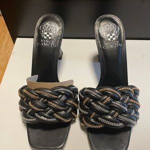 Vince Camuto size 8 NWT never worn